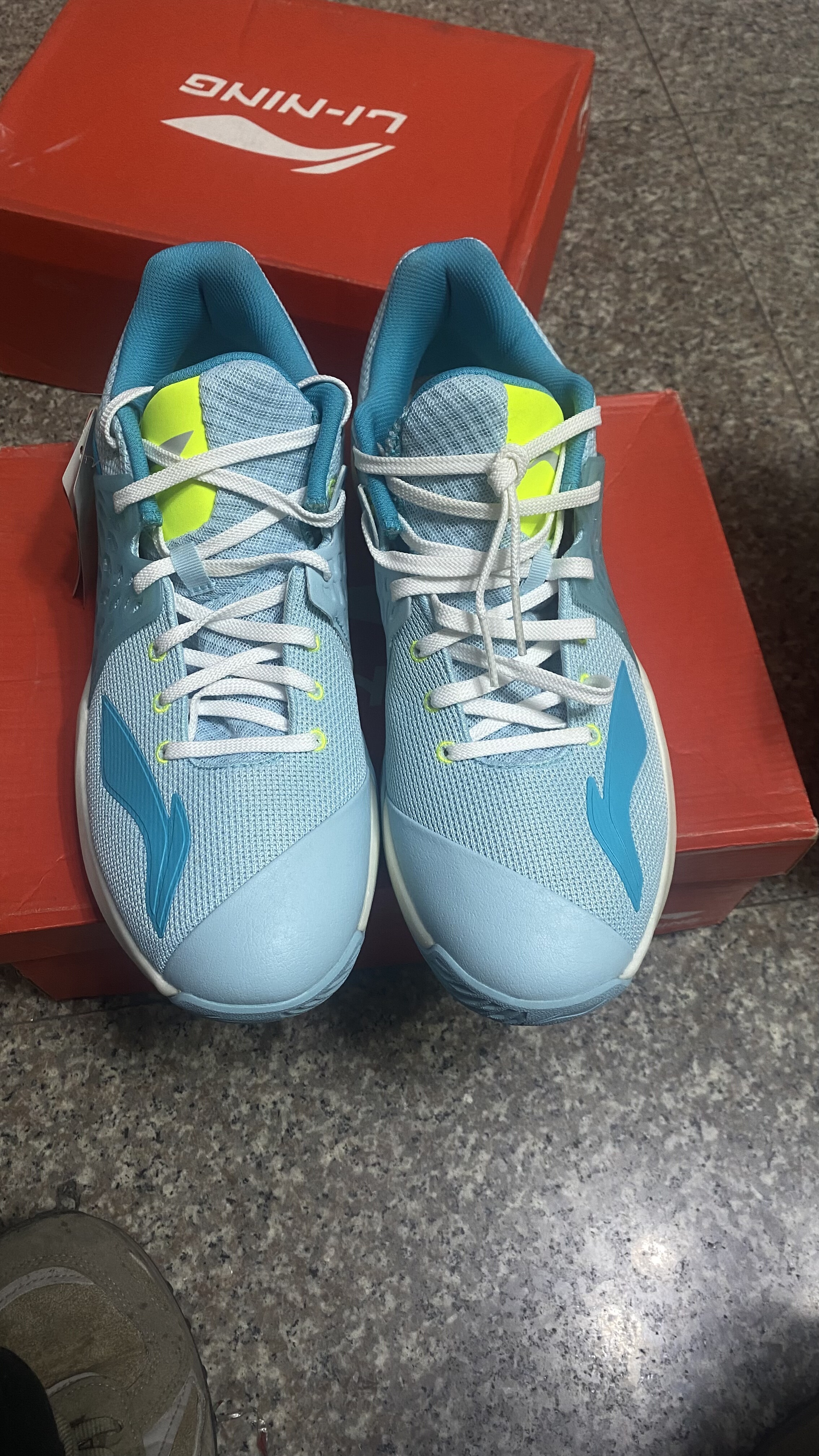 见好体育  李宁音速td  瑕疵  001仓