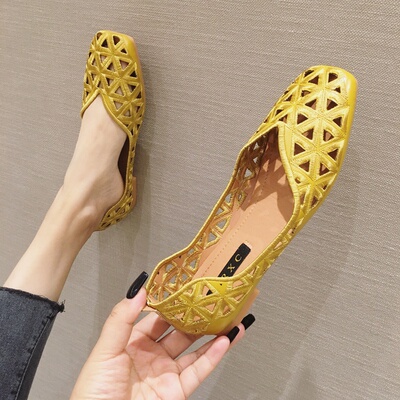 夏款罗马风刺绣方头透气洞洞鞋