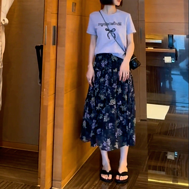 子宽松遮肚休闲风碎花裙