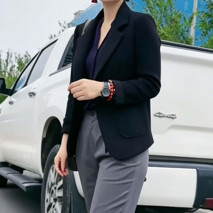修身显瘦气质时尚短款外套