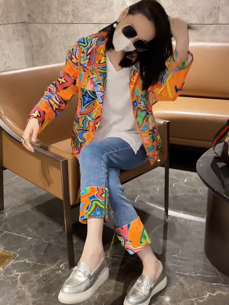 欧洲站时尚套装女2023年新款高级感小个子短款外套百搭锁链牛仔裤
