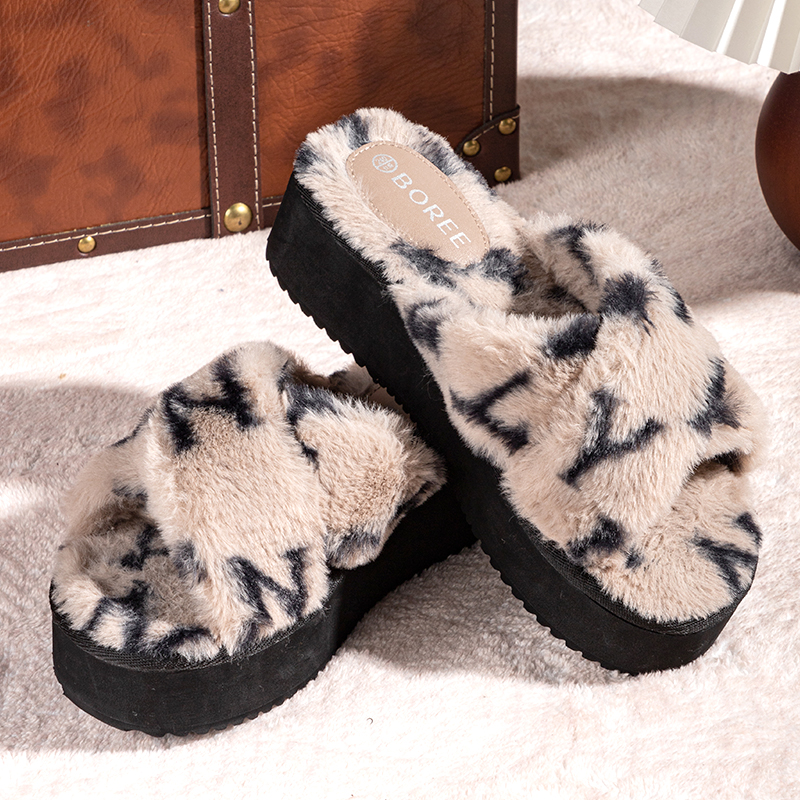 宝人厚底毛毛拖鞋女外穿2025秋冬松糕厚底增高网红交叉款居家棉拖