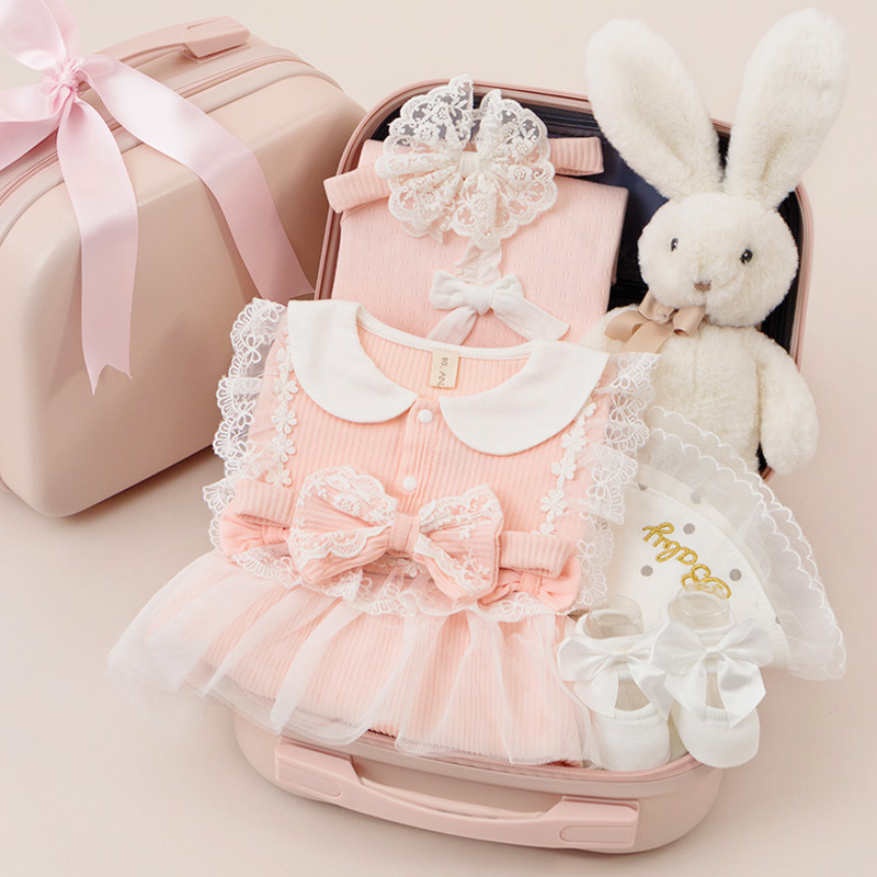 英国Carbaby艺术家联名婴儿礼盒新生儿衣服套装送礼高档宝宝礼物