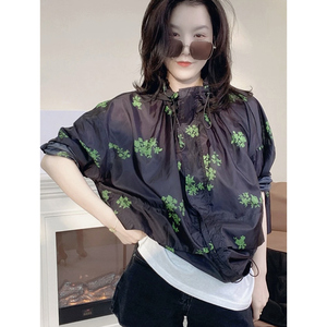 欧洲站休闲时尚连帽防晒衣外套女2023年夏季新款设计感短款防晒服