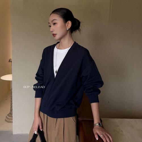 UP韩系秋撞色假两件卫衣女小钱