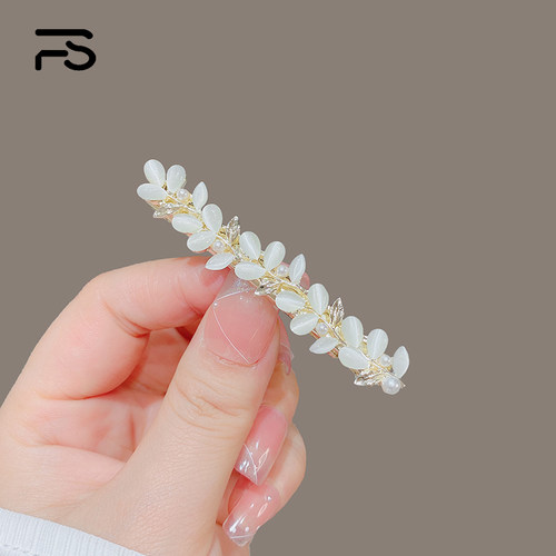 妃晟鸭嘴夹合金日韩猫眼石柳叶