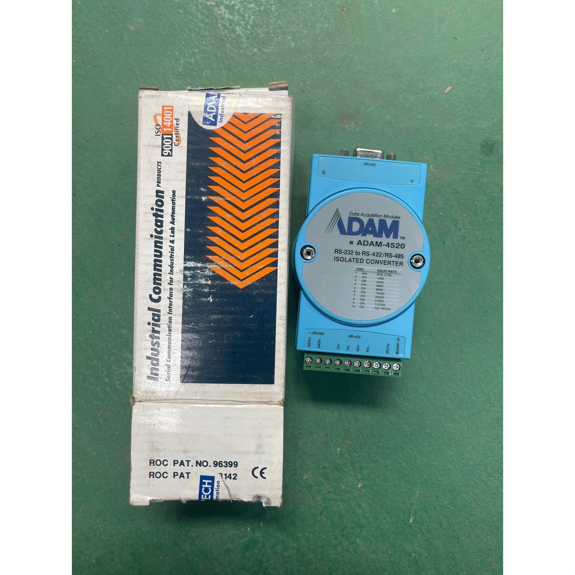 售前询价研华模块 ADAM-4520 包装盒已拆封2台物料为全新