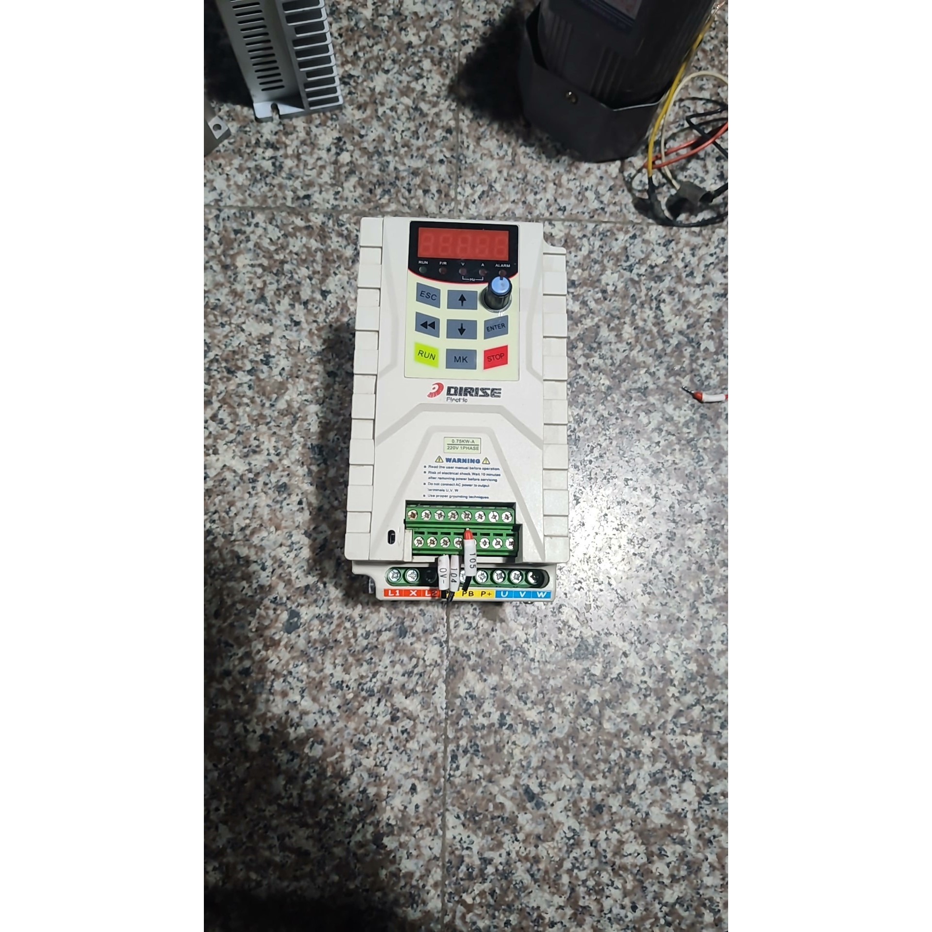 售前询价DRS ES10-2S-0R7G-A德瑞斯220V 750W