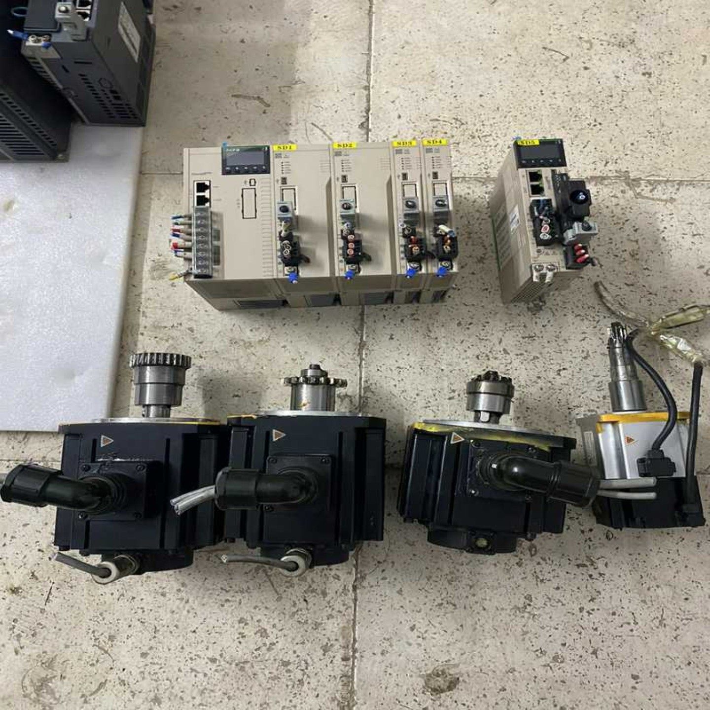 售前询价禾川驱动器 SV-3EB2L2MR-A2  5KW 拖三个电议价