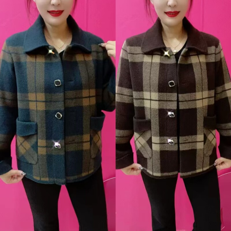 中老年女士秋冬妈妈装宽松短款外套新款大码翻领格子洋气开衫上衣