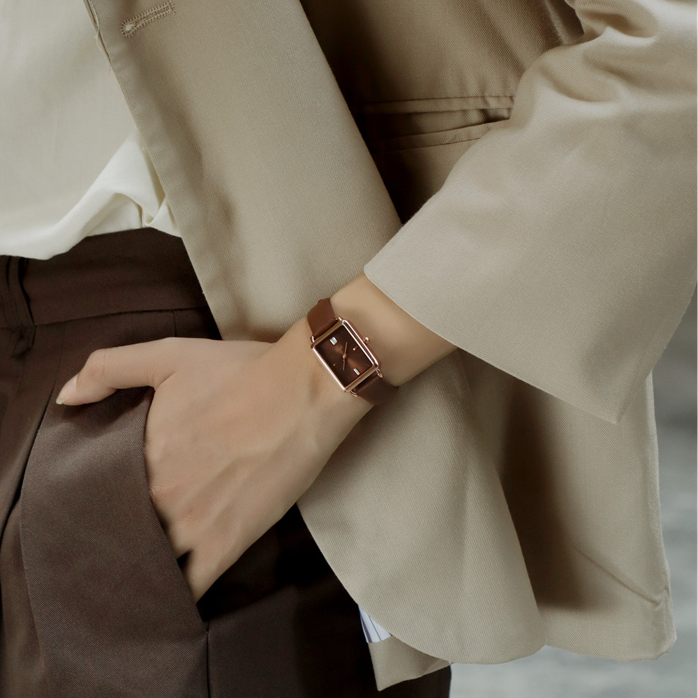 手表女ins小众设计轻奢复古女士名牌正品简约气质女款2021年新款