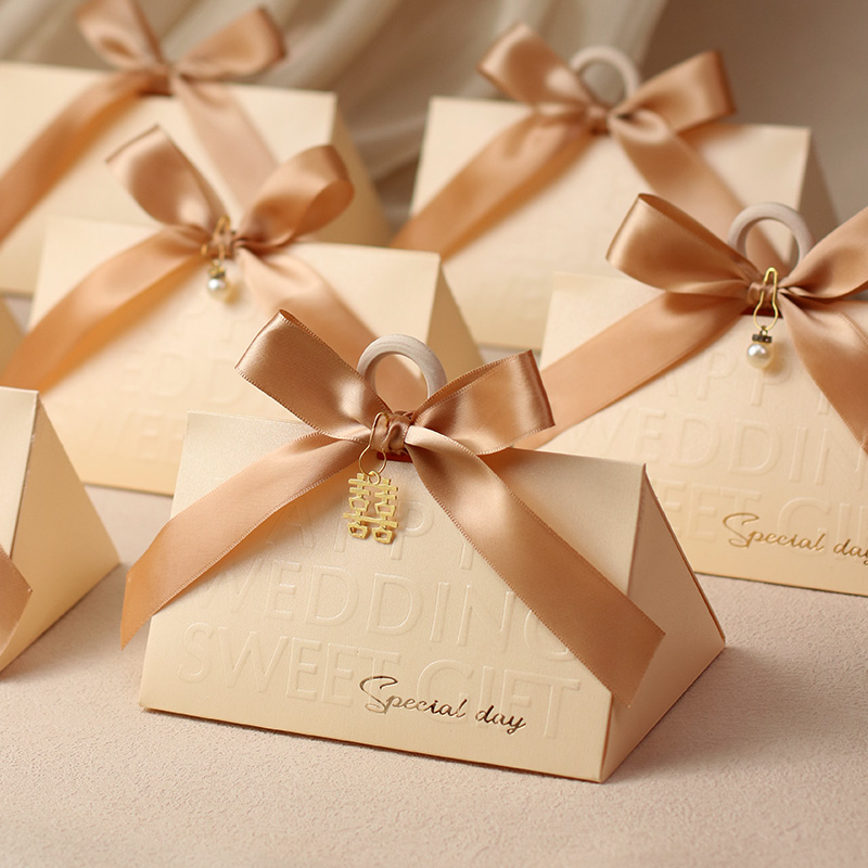 垦丁婚庆用品订婚高档喜糖盒