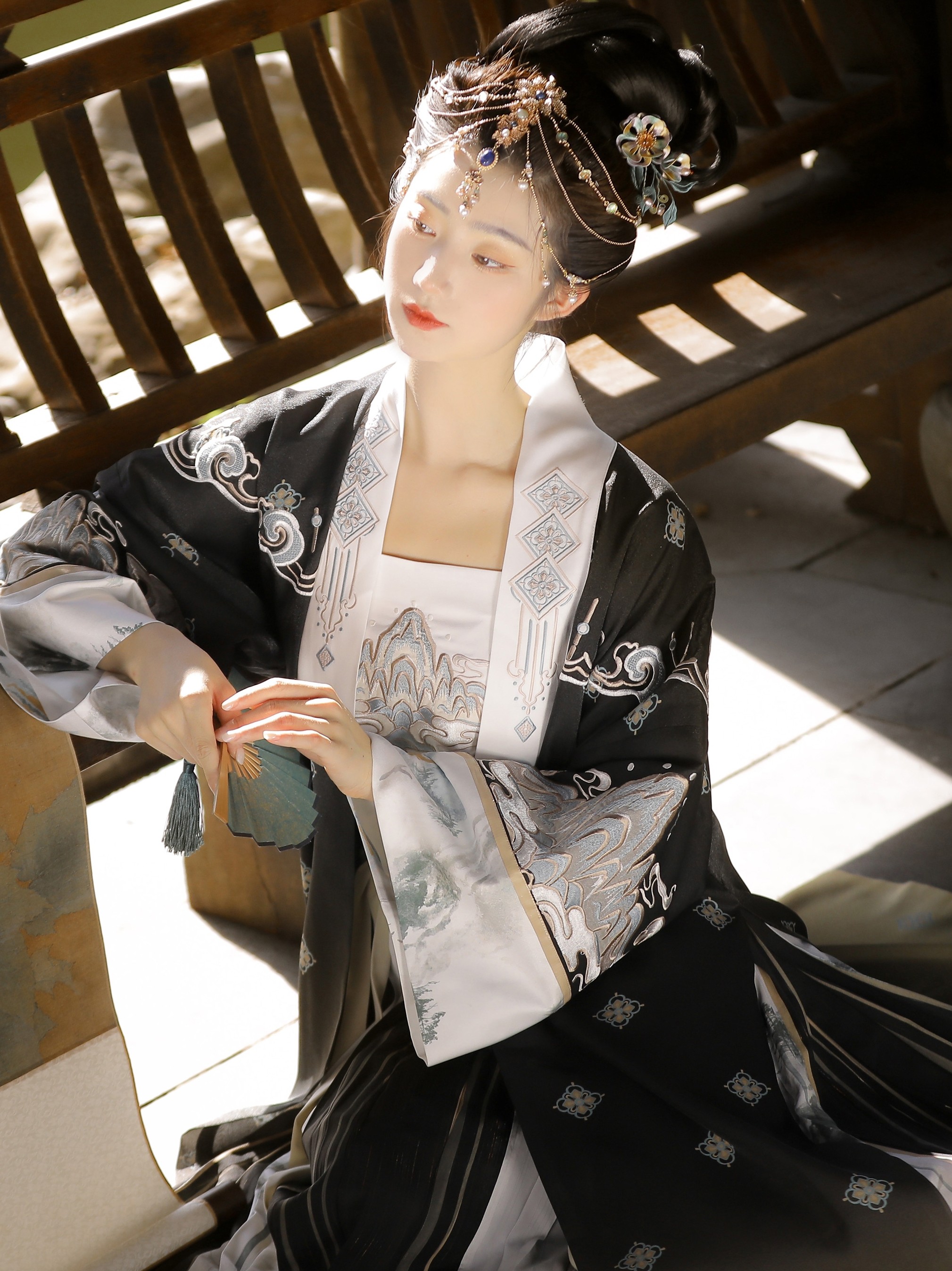 静还决 山河无恙  宋制原创汉服褙子吊带秋季新款黑色