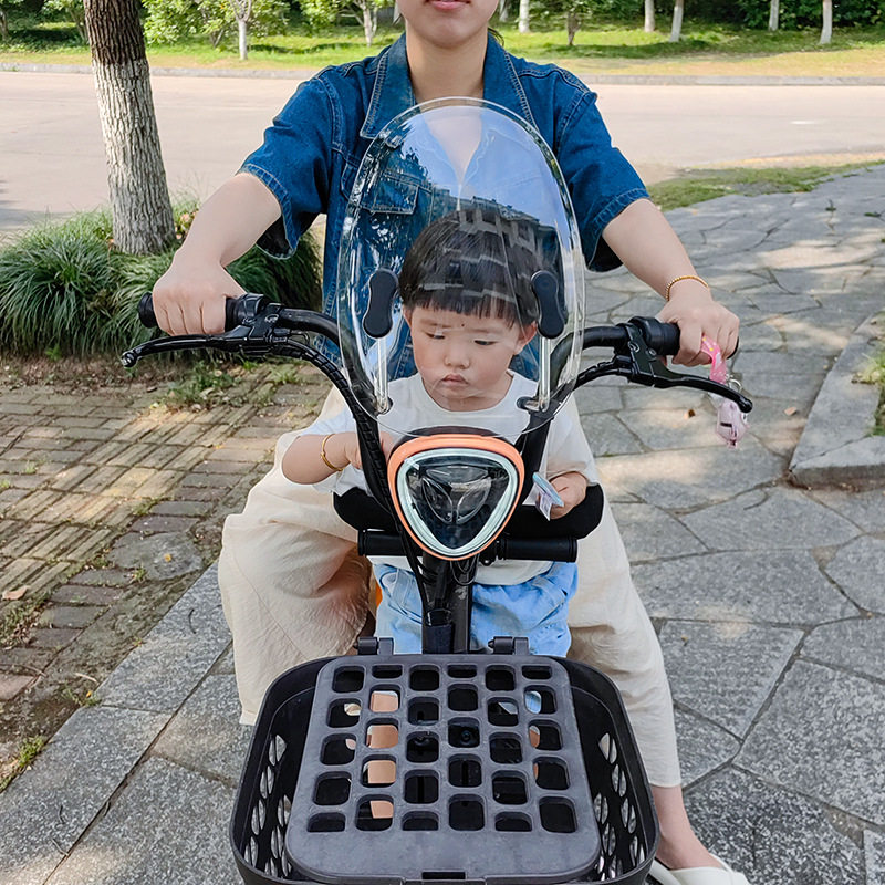 电动自行车挡风板儿童座椅前置挡风板雅迪爱玛台铃踏板电瓶车专用