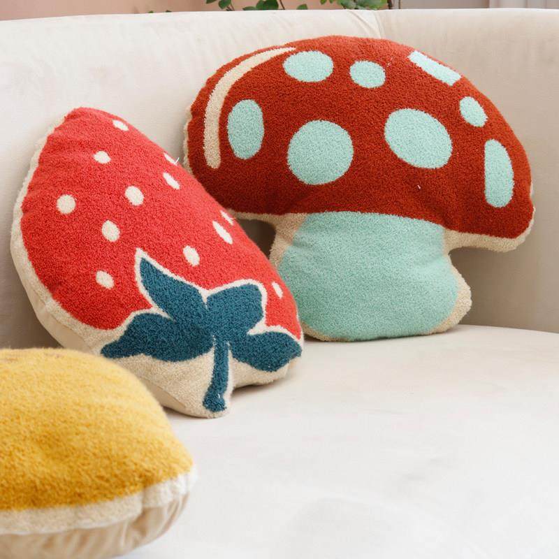 果蔬系列卡通立体造型床头沙发靠垫帆布绣花异形腰靠垫儿童抱枕
