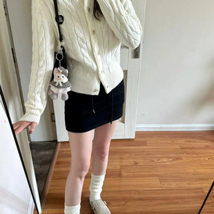 奶油香草籽 毛衣女秋冬学院风外套长袖白色麻花针织开衫短款上衣