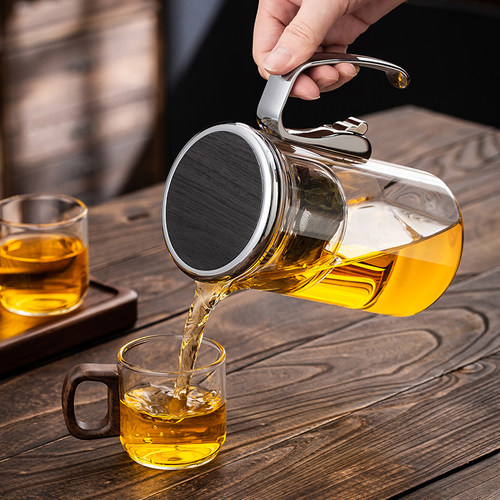 高硼硅耐热玻璃内胆，一键磁吸锁水