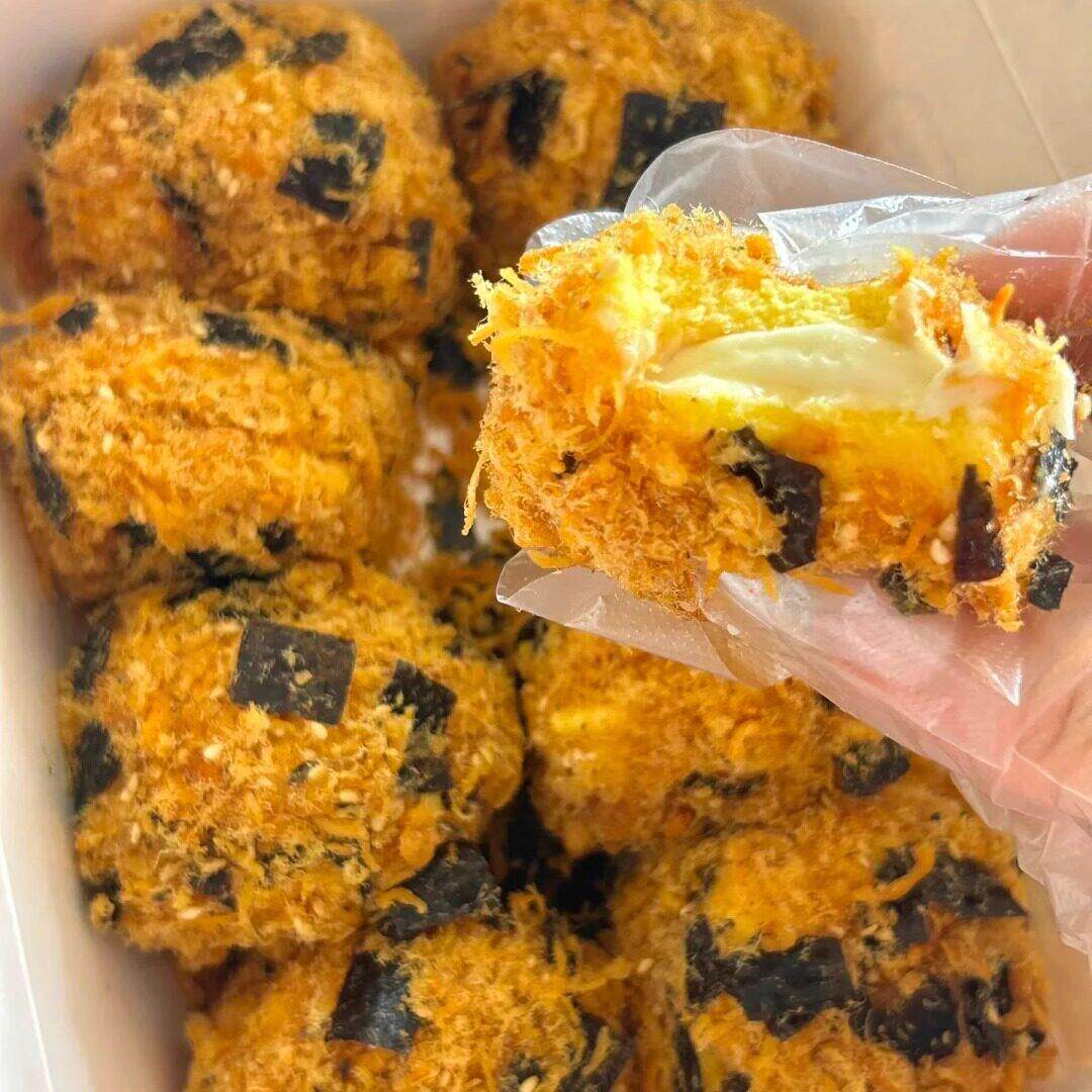 代购鲍师傅糕点爆浆海苔肉松小贝蛋糕蟹黄鳕贝芋泥燕麦南京美食