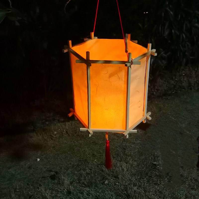老式点蜡烛灯笼古代纸质新年快乐小孩手提方形古风兔子儿童宫灯