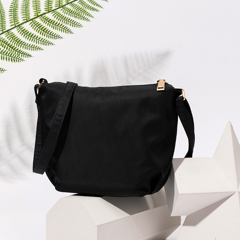 极良休闲韩版潮牌贝壳包防水牛津布包大容量单肩斜挎包轻便少女包