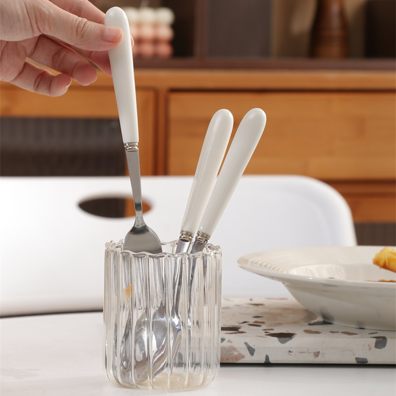 白色陶瓷叉子饭勺套装