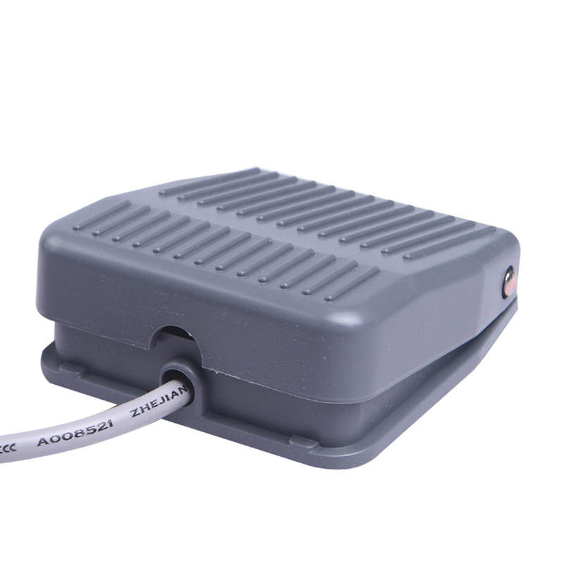 脚踏开关TFS-201带线2米冲床踏板剪板折弯缝纫机控制器脚踩式220v,厨房电器,商用制热电器配件,淘宝优惠券,粉丝福利购,淘宝优惠卷