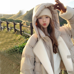 P385K498设计师皮羊羔毛拼接羽绒服重工款 现货90绒2D078 8063