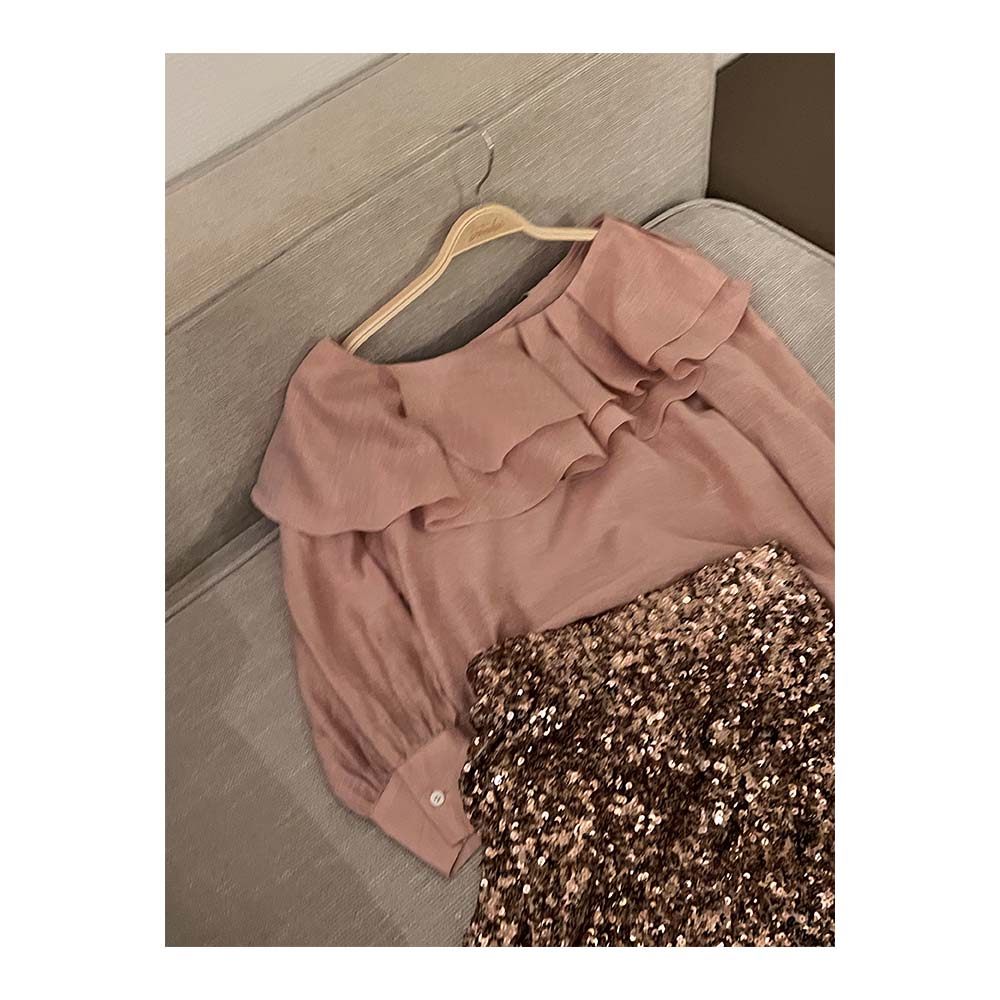 大头黑常规韩系风格长袖