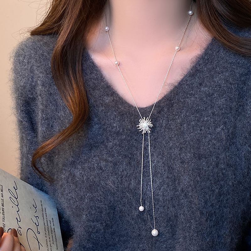 古婷银色雪花可调节珍珠长项链女款2025新款高级感轻奢小众毛衣链