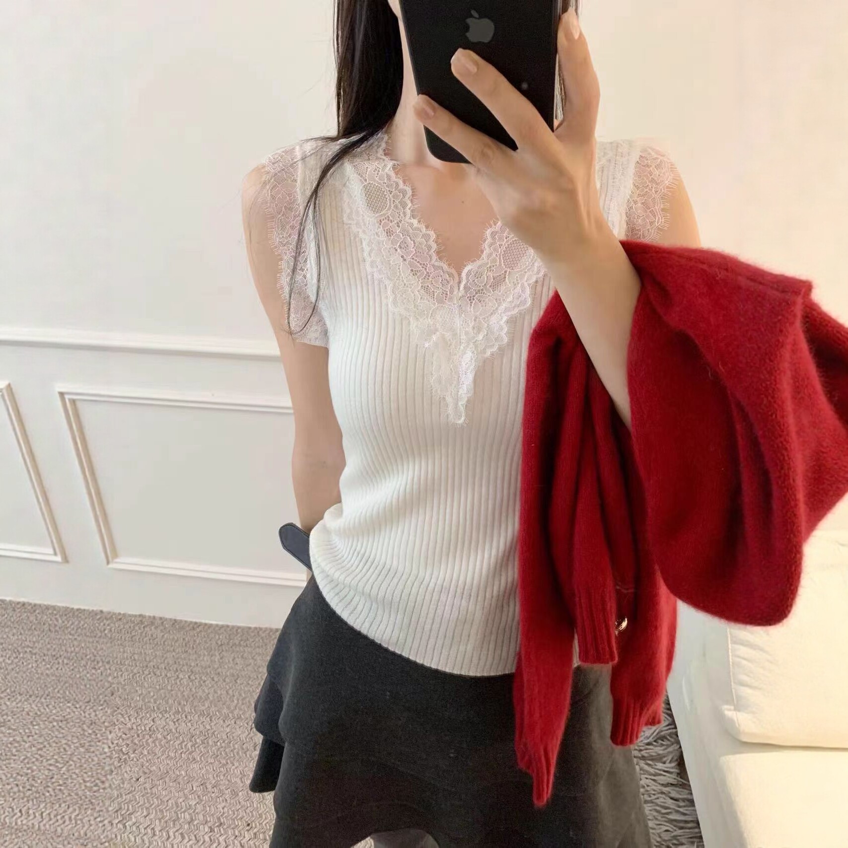 LM家高品  秋冬新品V领开衫百搭神器蕾丝边60支精仿羊毛针织背心