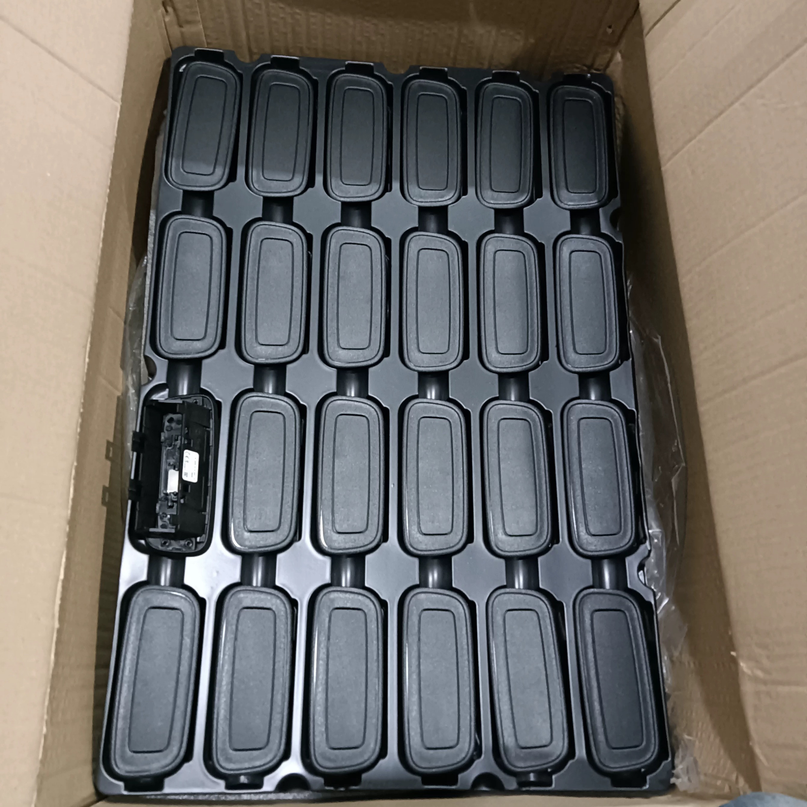适用于奔驰新C2OO C260 V260 威霆后排座椅USB充电孔连接器饰盖