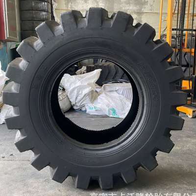 耐扎型钢丝半实心铲车轮胎16/70r24 小型装载机半实心钢丝胎
