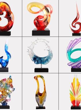 现代高档雕塑摆件高级感小众办公室客厅玄关家居树脂装饰酒店商用