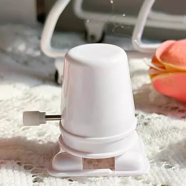 小卡托走路器徽章小腿发条谷子配套小卡走路