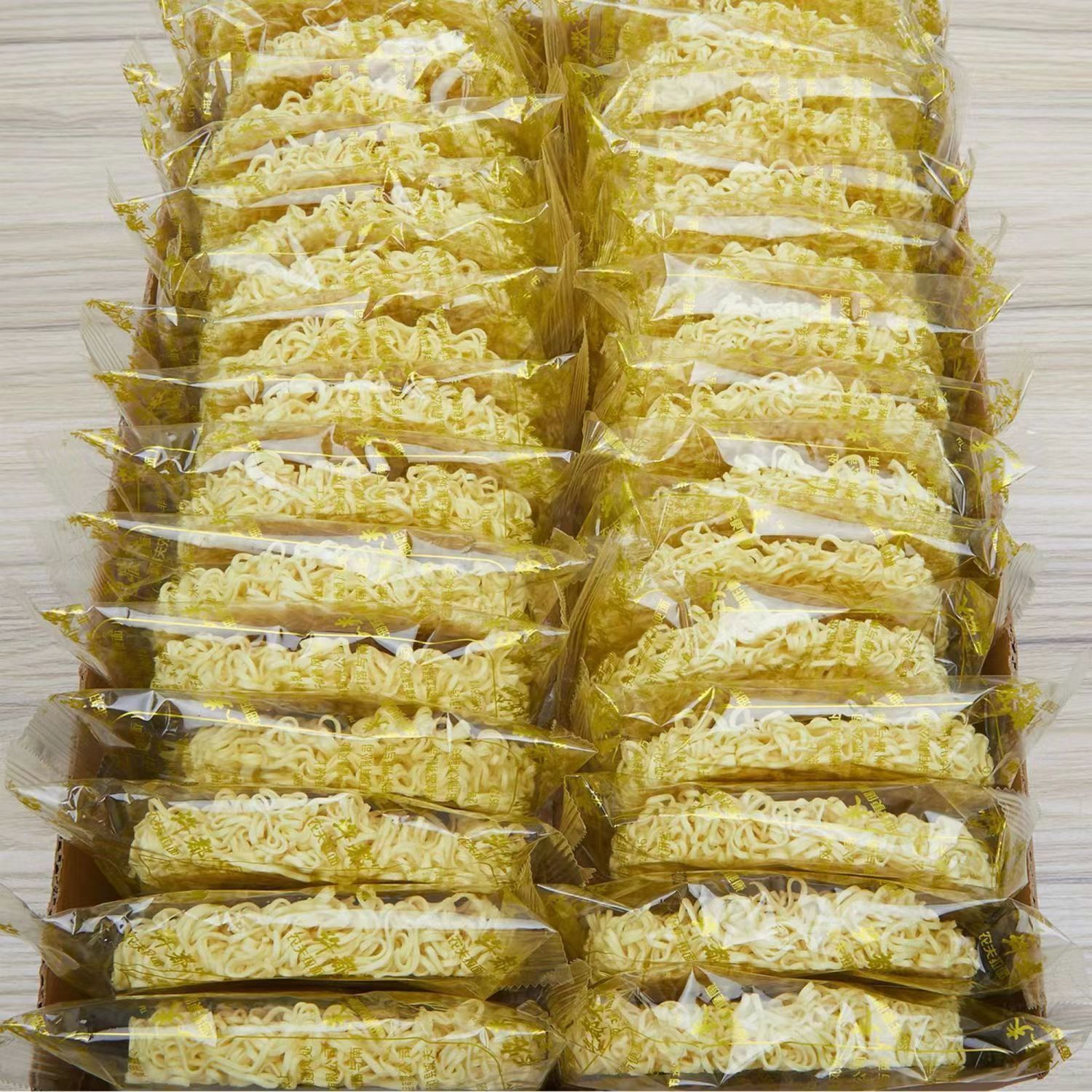方便面饼广东鸡汤面非油炸麻辣烫火锅面炒面专用大碗面条整箱泡面