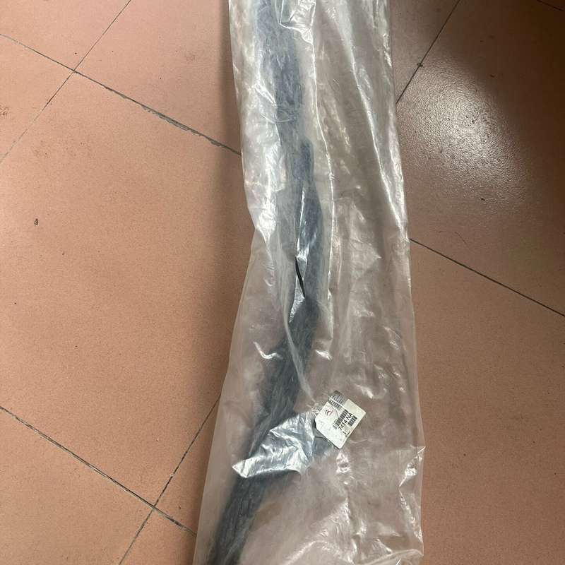 请议价-标致407CC前杠下扰流板,全新原厂件。可以我
