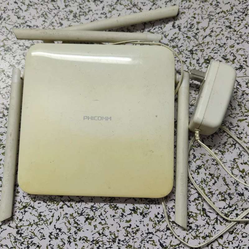 请议价-斐讯PHICOMM K2路由器，型号PSG1218，四天线设