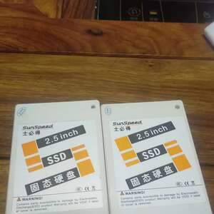 请议价-士必得2.5寸SSD固态硬盘 SATA接口 容量32G吧，功