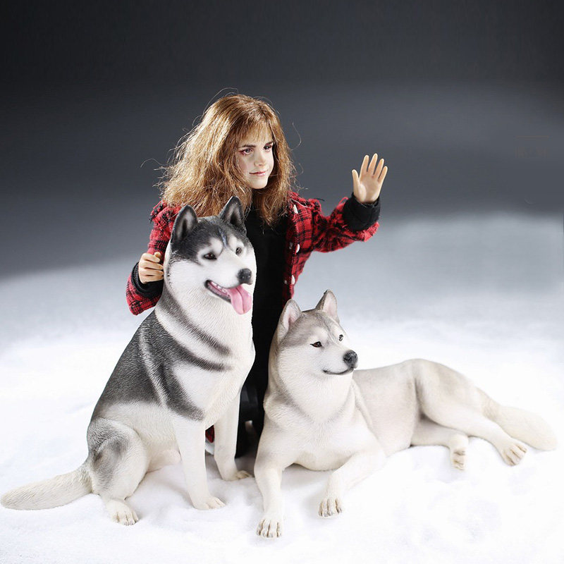 哈士奇西伯利亚雪橇犬摆件沙雕仿真动物模型可爱小狗狗树脂装饰品