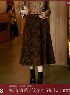 西町村屋摆裙女冬新款复古植绒提花牛仔长款高腰半身裙AD8412333