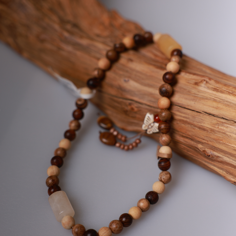 西町村屋蝴蝶檀木多层串珠手链