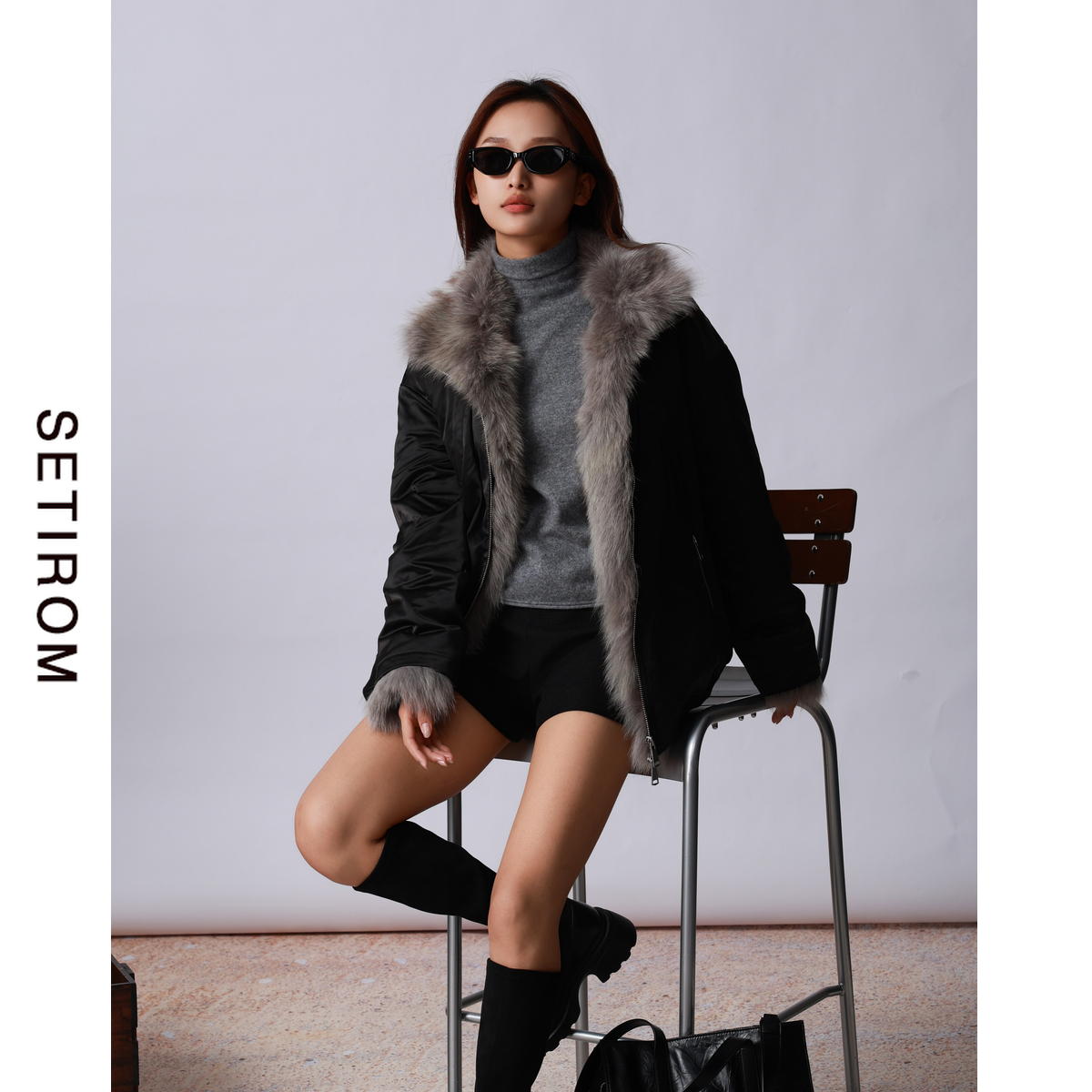 西町村屋气质狐狸毛领派克鹅绒服