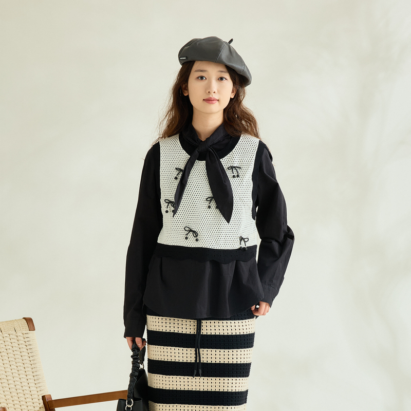 西町村屋镂空珍珠蝴蝶结外穿背心