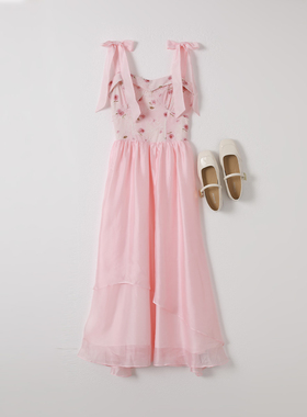 西町村屋立体绣花蝴蝶结吊带裙女夏季新款法式浪漫裙子CA9B10027