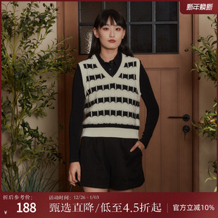 西町村屋撞色条纹背心女秋冬新款 HD8222101 学院风软糯外穿针织衫