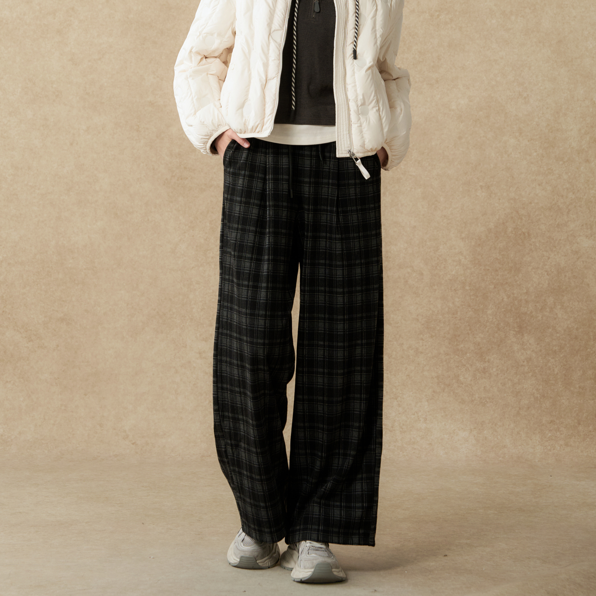 西町村屋复古风直筒裤女装2025冬季新款休闲感格纹裤子XHAC10563