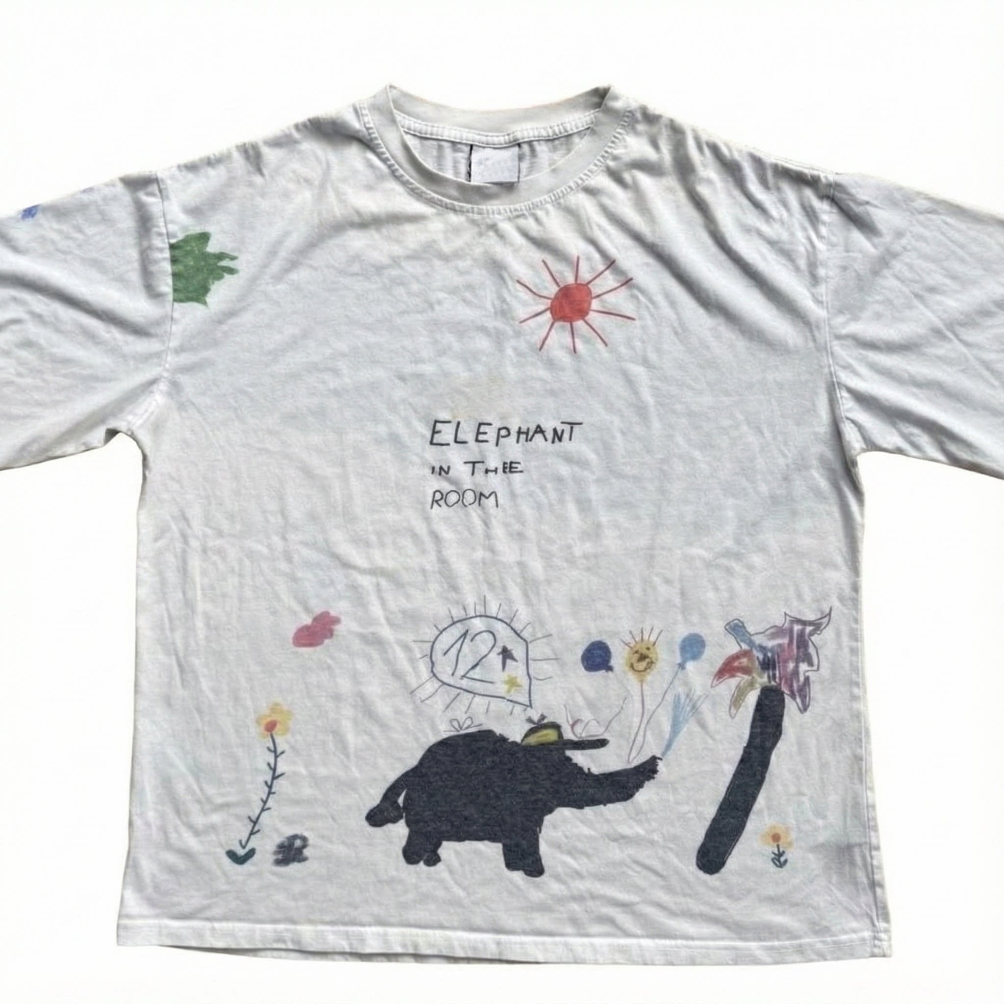 White, Size S