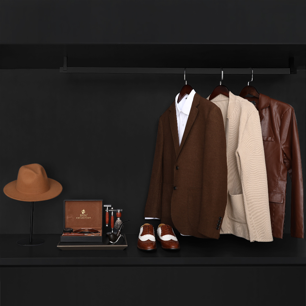 男士衣帽间卡其色系家居装饰摆件