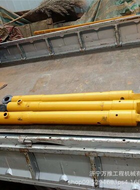 平地机 GD655 GD755配件  斗齿销 113-78-21170