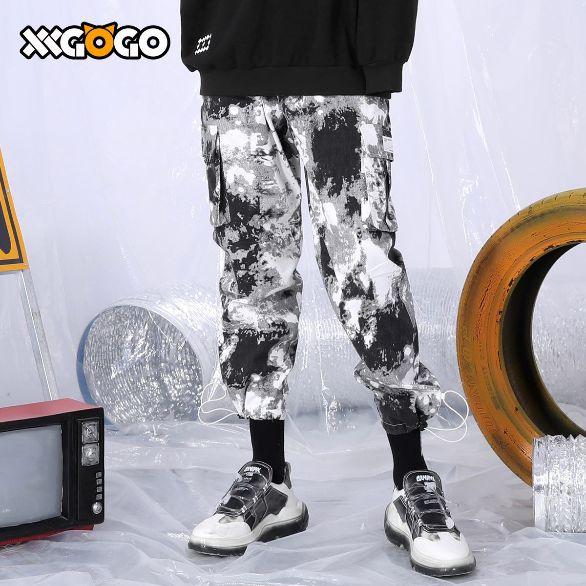 xxgogo长裤休闲时尚黑白迷彩多口袋潮流宽松直筒松紧裤脚工装裤男